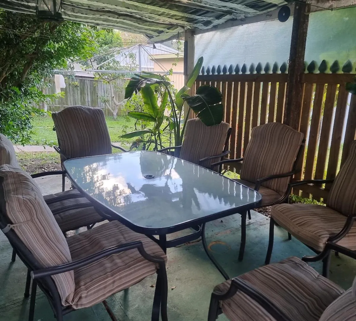Holiday home Sweet Home For Guests 10 Mins To Cbd Brisbane