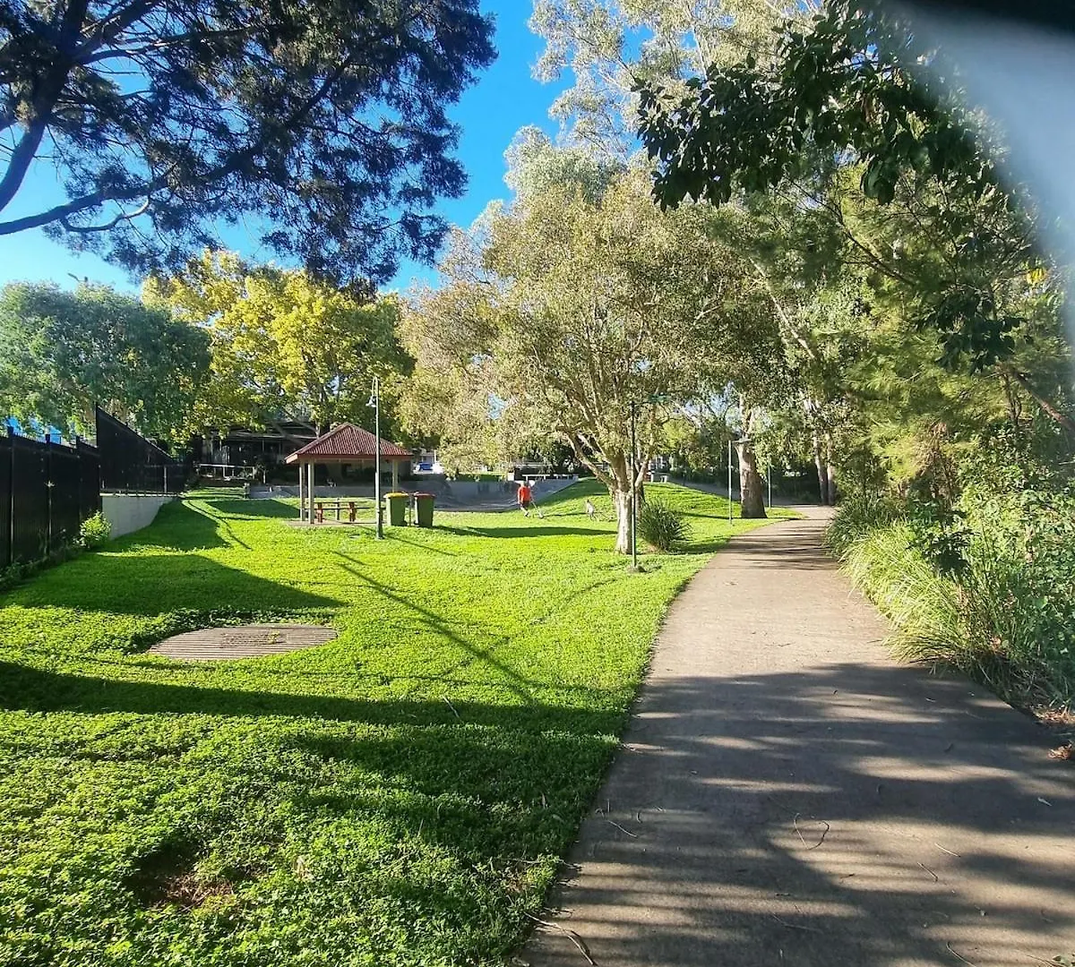 בריסביין Sweet Home For Guests 10 Mins To Cbd 0*,  אוסטרליה